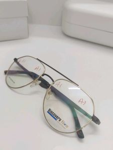 Stylish Gold Frame Aviator Glasses