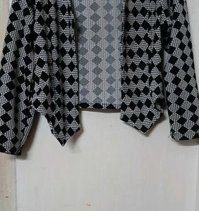 Stylish Black & White Patterned Jacket