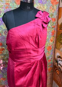 Elegant One-Shoulder Pink Dress