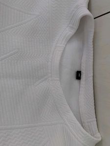 Textured White Tshirt full sleeve unused