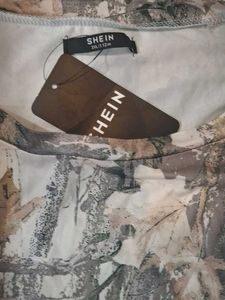 shein women's camo cropped tee(oversized)