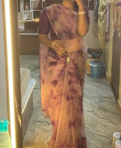 Elegant Purple Tie-Dye Saree