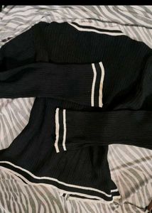 Chic Black &amp; White Striped Cardigan
