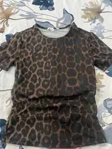 Leopard Print Short Sleeve Top