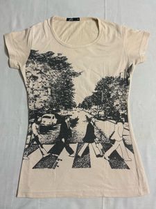 Bundle of Two Graphic T-Shirts