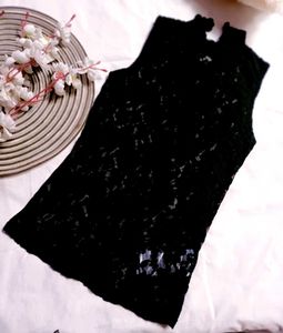 Very Beautiful Silm Top Skinny Sleeveless Laces