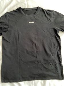 Black Graphic T-Shirt 🖤
