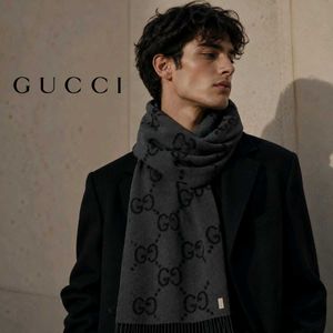 Gucci GG Logo Cashmere jacquard Scarf