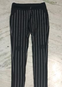 White Strip Black Jeggings