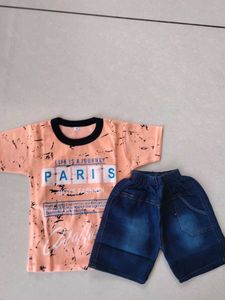 Boys Fashionable T-Shirt & Shorts Set