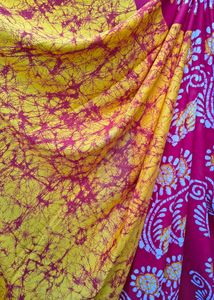 Elegant Chiffon Batik Print Saree