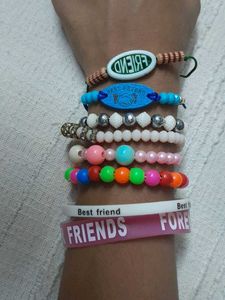 SET OF 8 Bracelets &amp; Friendship Bracelet