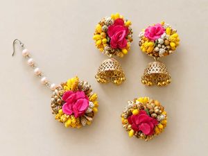 Floral Jhumka and Maang Tikka Set