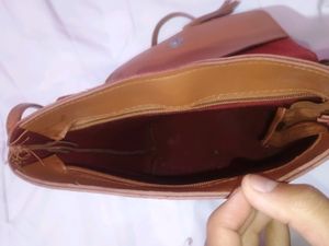 Brown 🤎 Sling Bag🎇