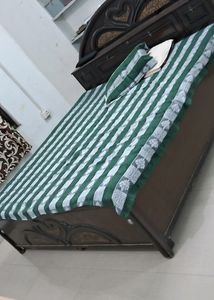 green double bed sheet