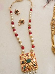 necklace set of 3 with (bangle free)