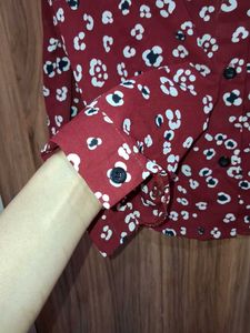 Maroon Floral Print Y2K Shirt🌸
