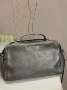 Original Stylish Grey Caprese Handbag