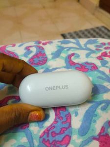 OnePlus Wireless Earbuds Charging Case