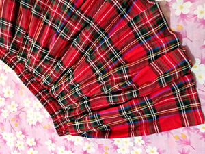 Checkered Women Pleated Red Short Skirt
