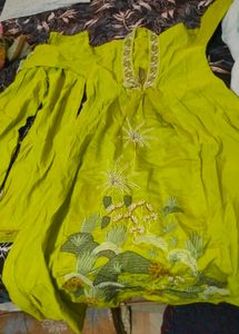 Embroidered Kurta with Tassel Detail