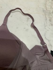 smooth and Comfortable Everyday Bra