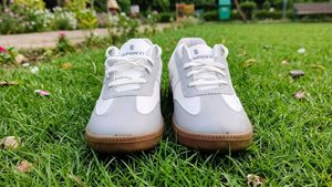 Stylish White &amp; Grey Sneakers
