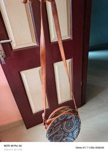 Round Sling Bag