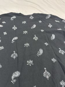 Nike Graphic Tee