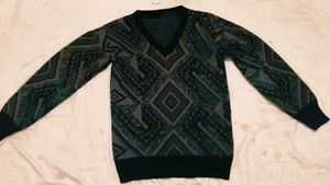 Very Beautiful Warm Sweater Like Top
