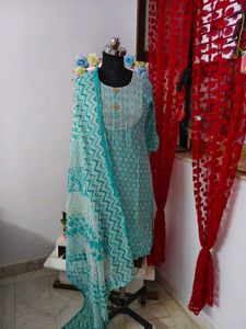 Beautiful Teal & White Kurta Set