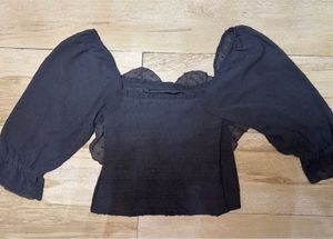 Chic Black Ruffled Blouse