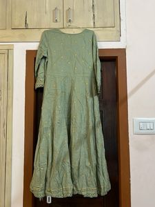 Avassa Green Kurta with Gold Print