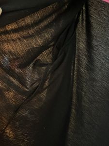 Max - Black Shrug | M