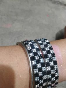 Sparkling Black &amp; White Bangles