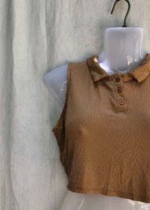 Sleeveless Ribbed Collared Crop Top
