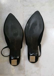 Black Pointed Toe Mules/Kitten Heels w stockings