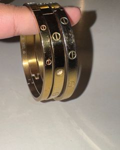 Classic Love Bracelet