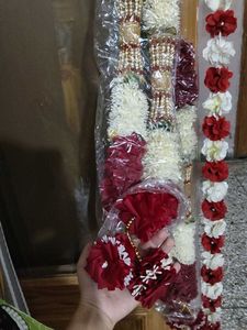 Beautiful Red &amp; Cream Garlands