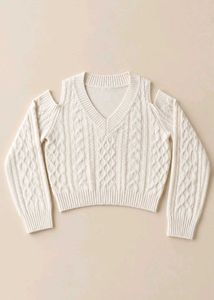 IVORY WHITE CABLE KNIT V-NECK CROPPED SWEATER