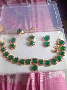 Stunning Green Kundan Necklace Set