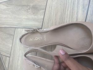 original Aldo pump leather kitten heels