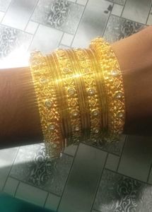 Gold Tone Bangle Set