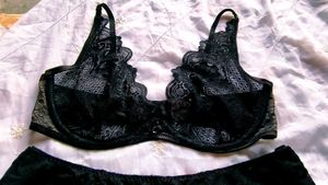 Elegant Black Lace Bra with brief 👍