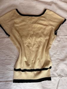 square neck woollen top
