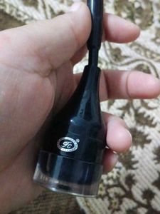 Gel eyeliner and Kajal
