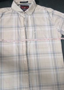 Men's Plaid Button-Down Shirt