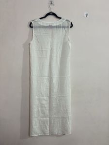 Elegant White Chikankari Kurta