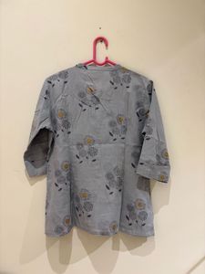 Women's Blue Floral Print top