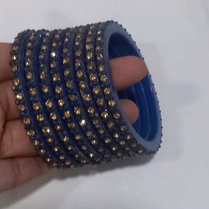 Sparkling Blue &amp; Gold Bangles Set